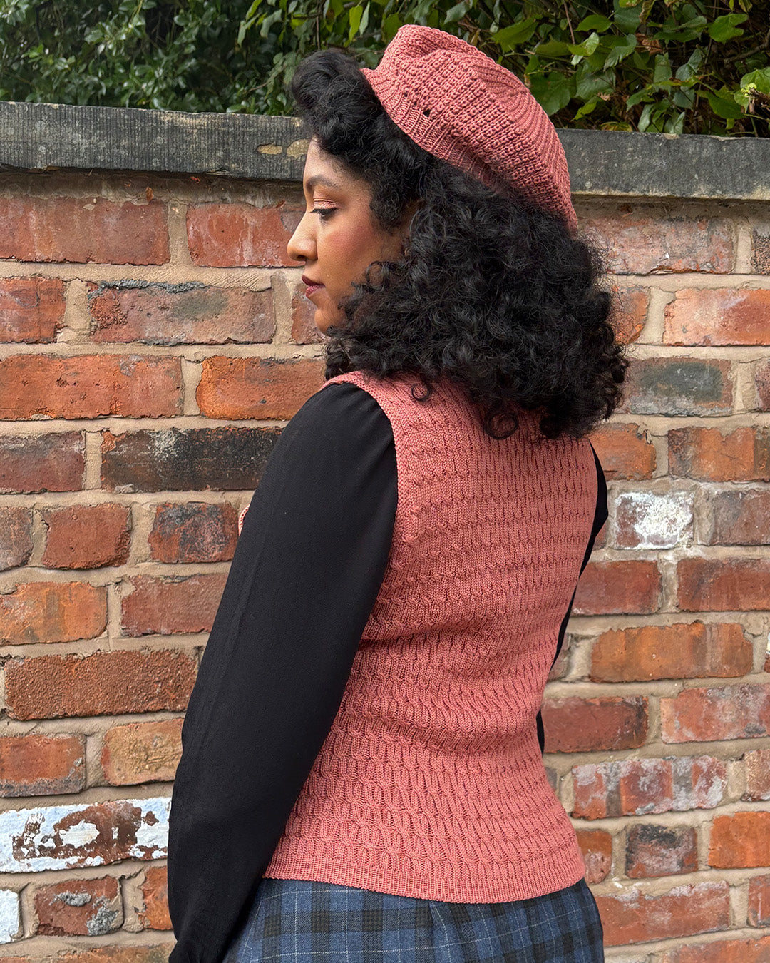 Knitted Waistcoat - Vintage Rose