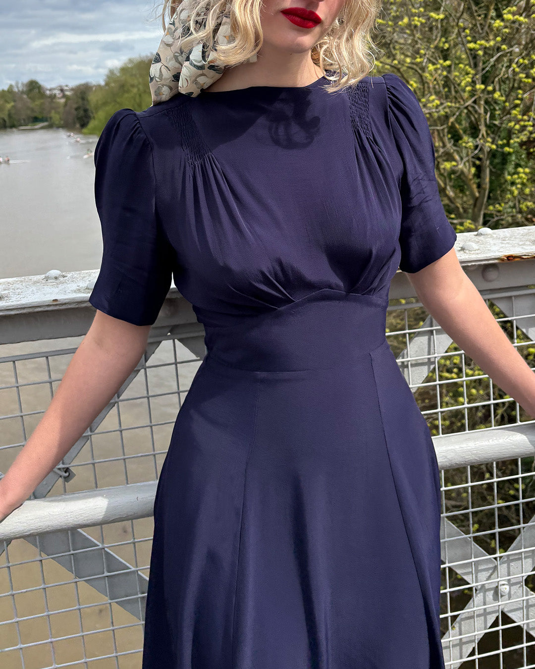 1940s 'Girl Friday' Dress - Navy