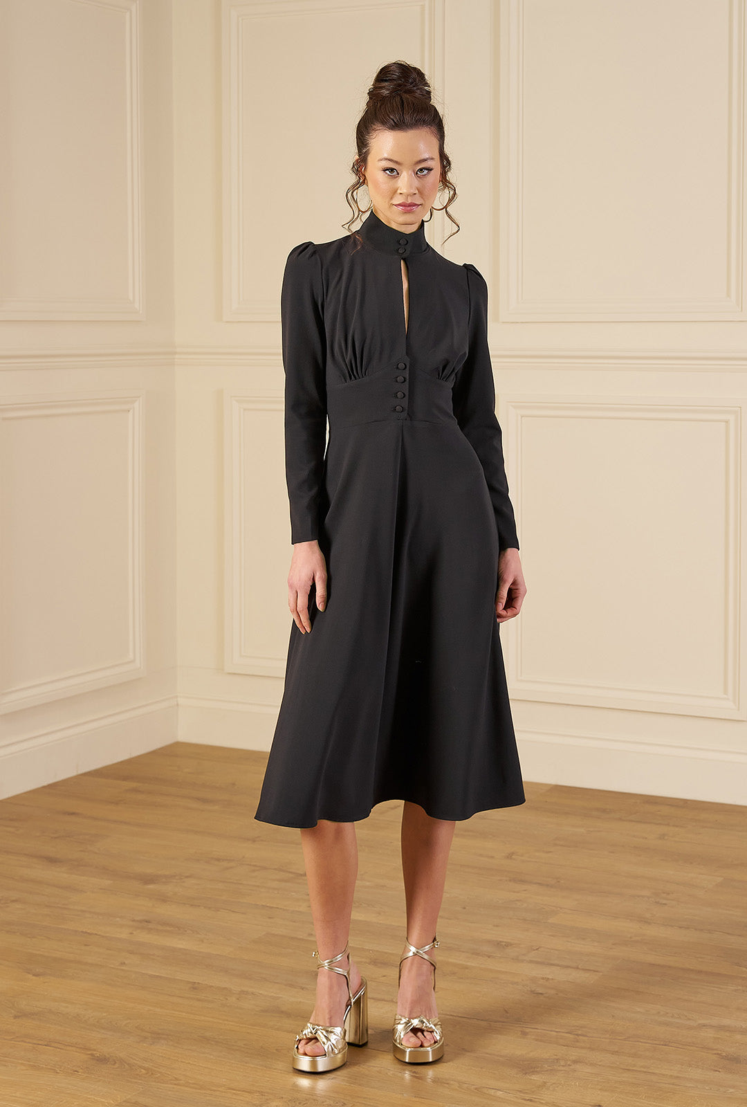 1970s Barbara Keyhole Dress - Black