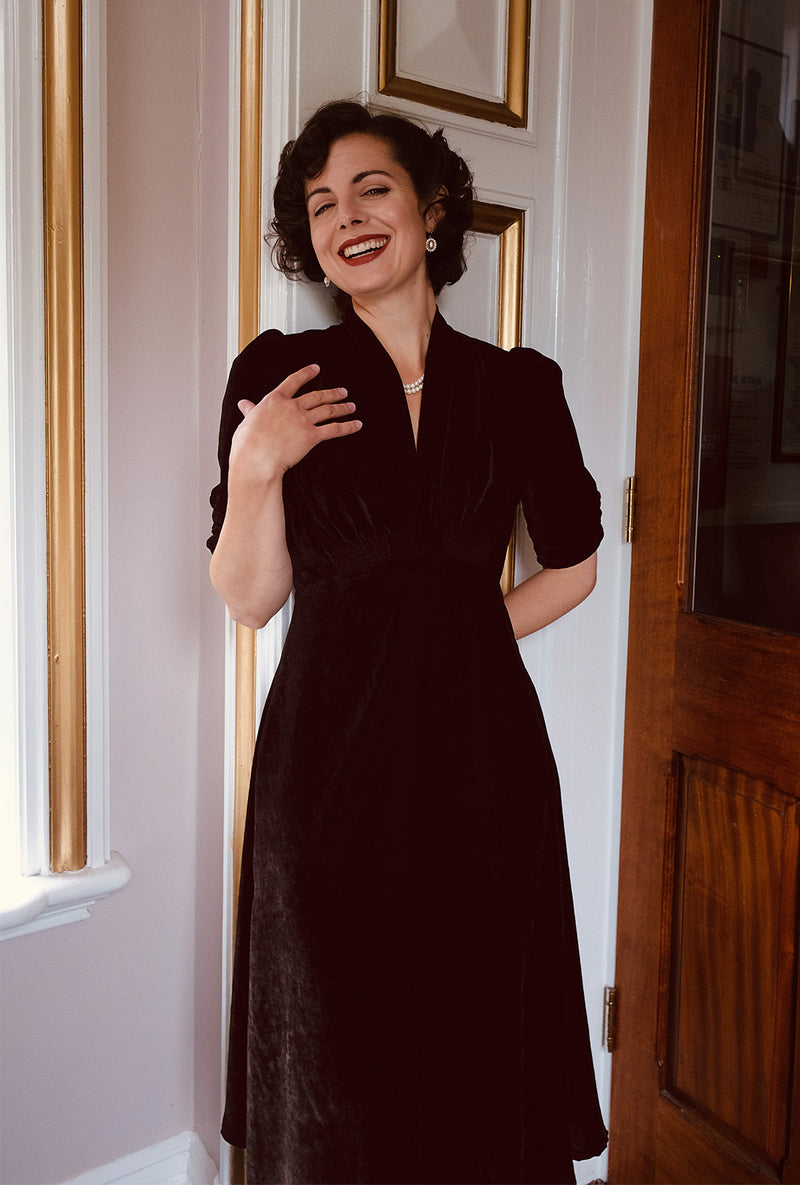 1930s Ivy Velvet Dress - Liquorice