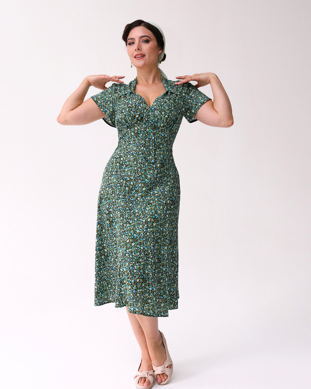 Pretty 40s Tea Dress in Mini Rose House of Foxy