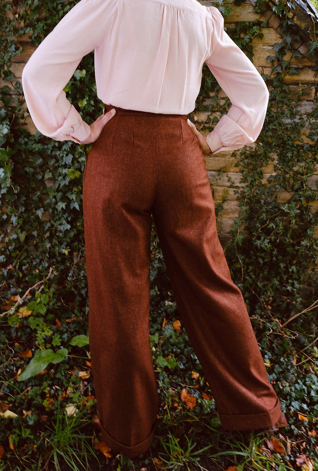 1940s Hepburn Pleated Trousers in Maple Wool