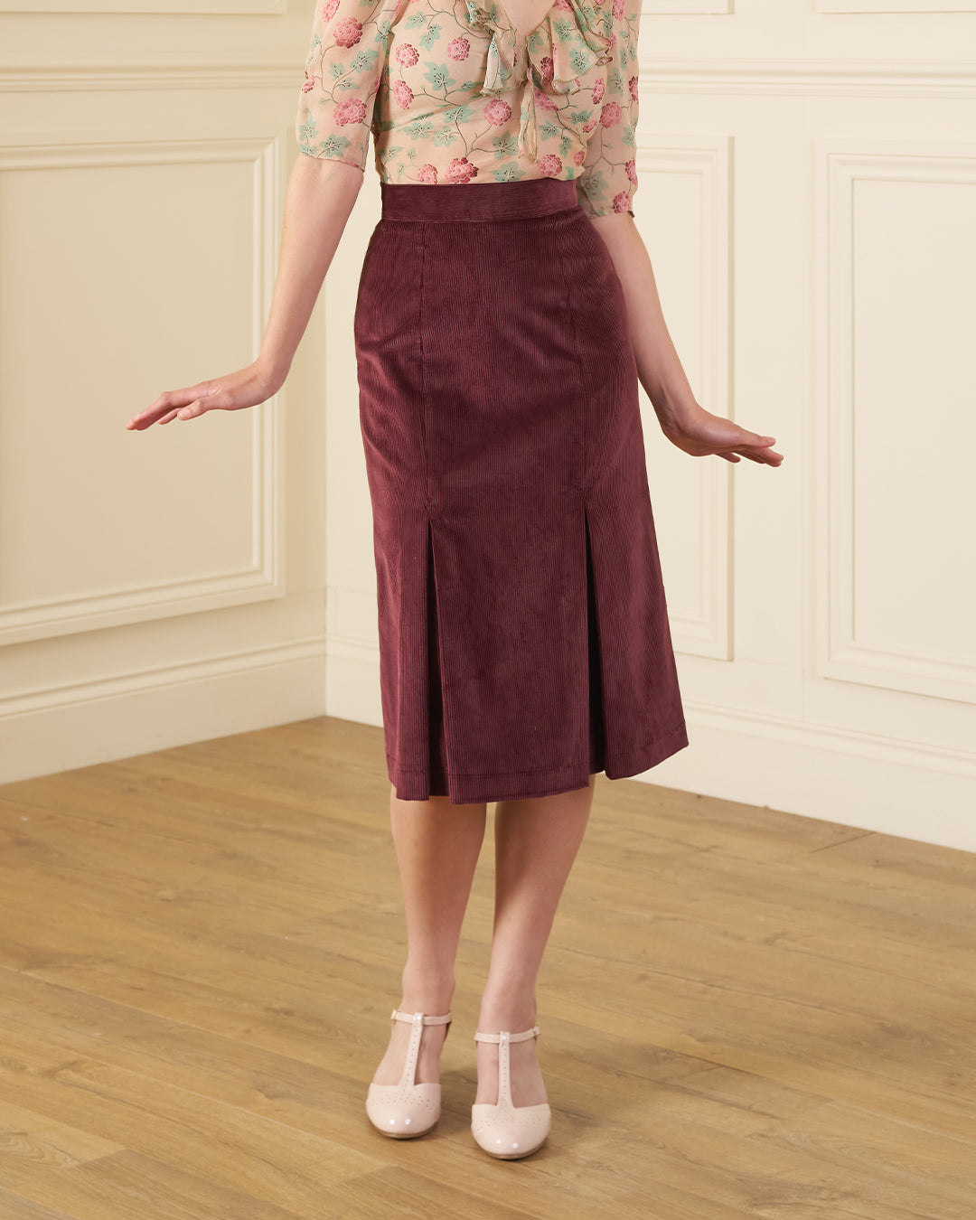 1940s Prim Pleated Skirt - Maroon Corduroy
