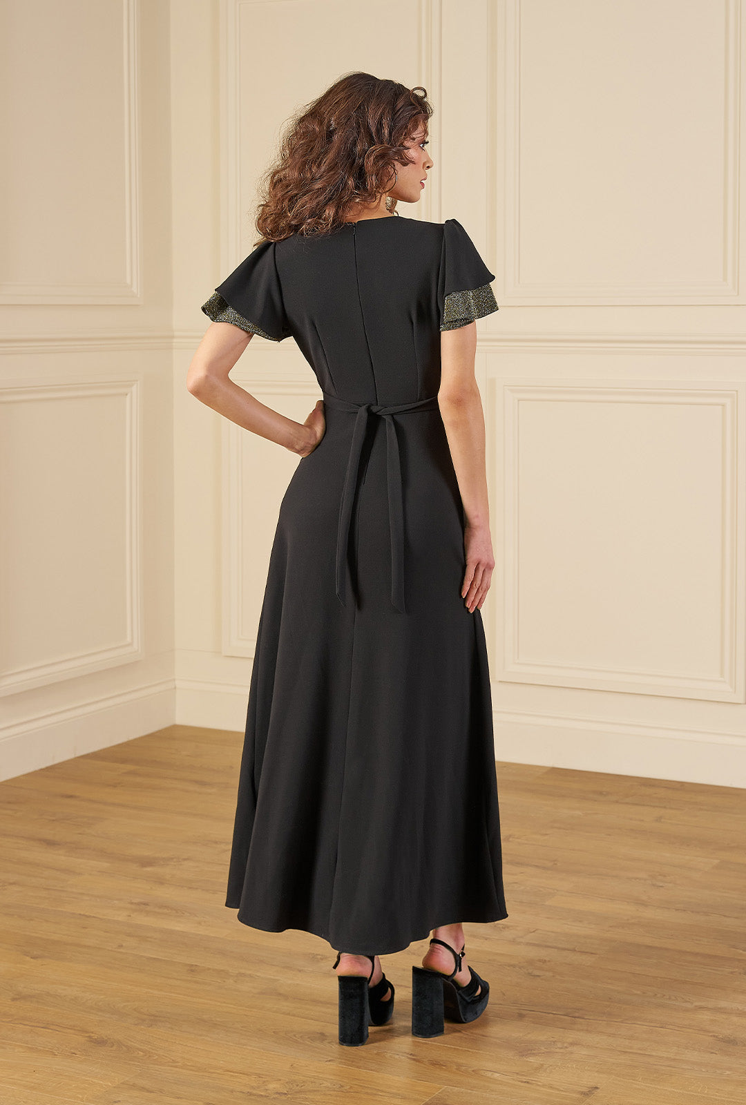 1970s Carrie Midi Dress - Gold & Black