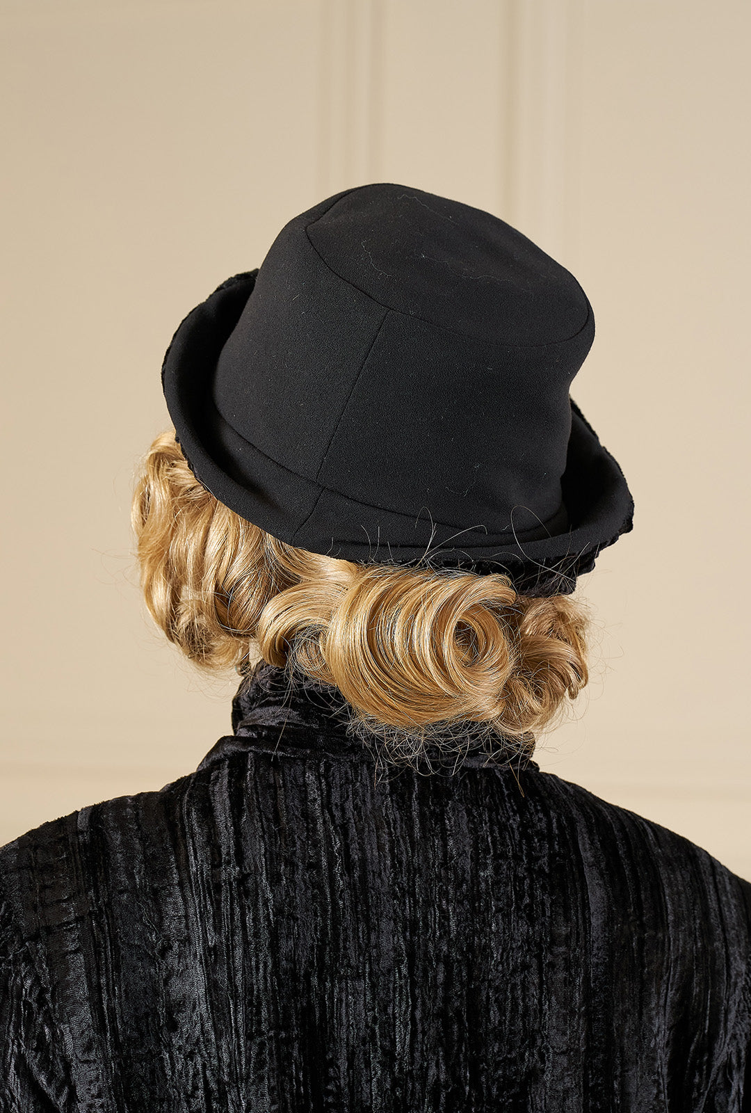 1920s Clara Cloche Hat - Black Velvet