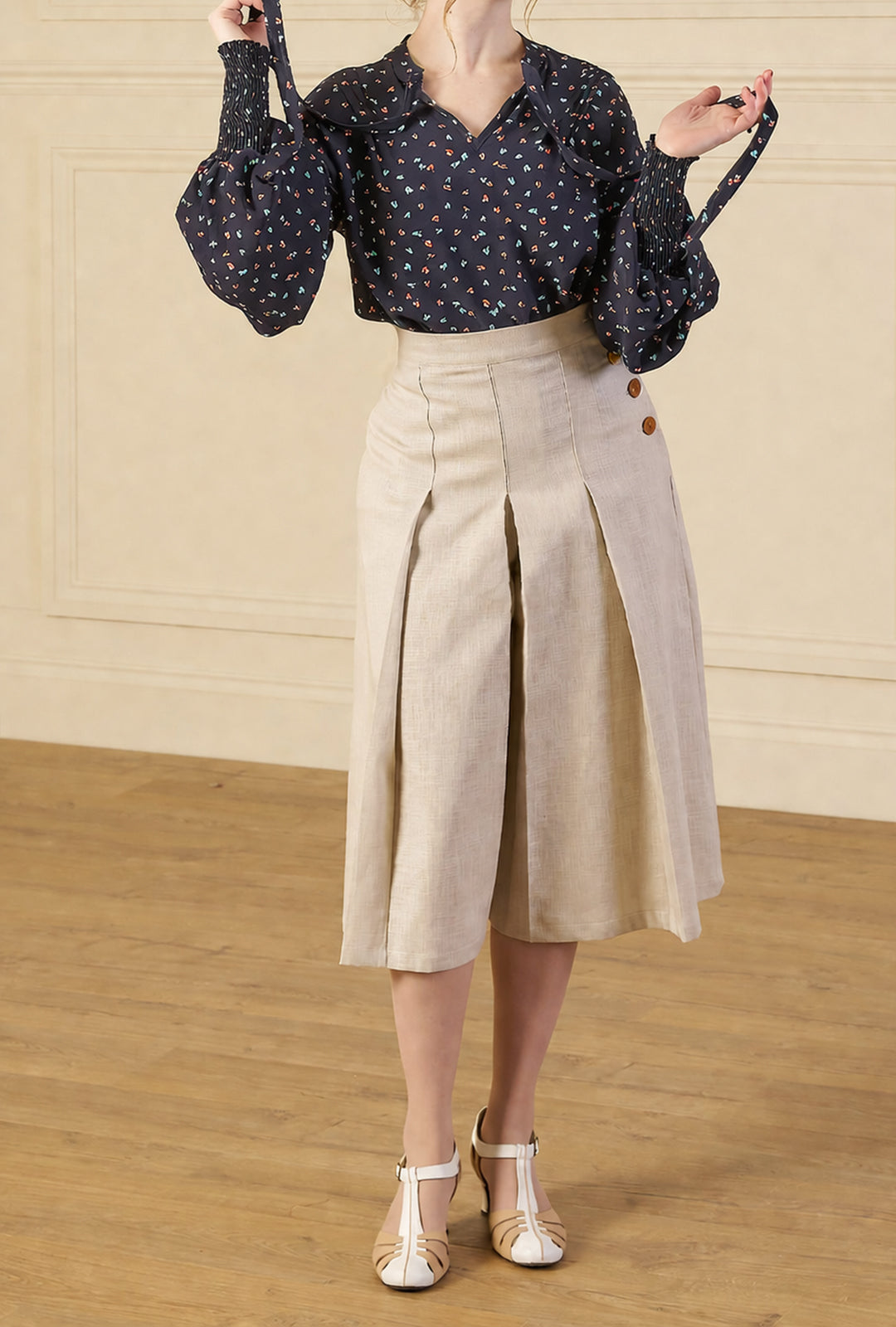 1930s Culottes - Natural Fibre Ecru - model shot
