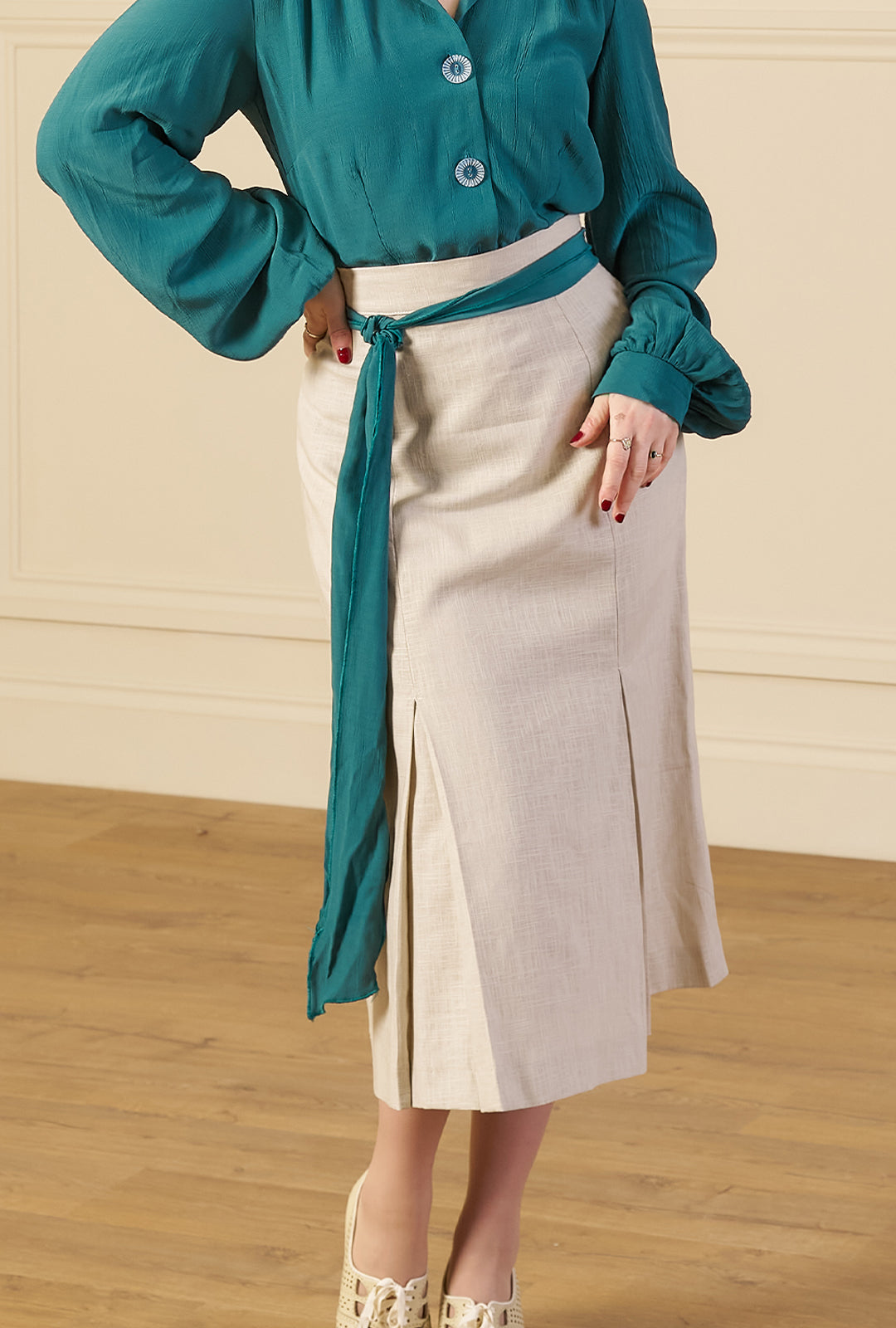 Trim Sash - Dragonfly - model shot
