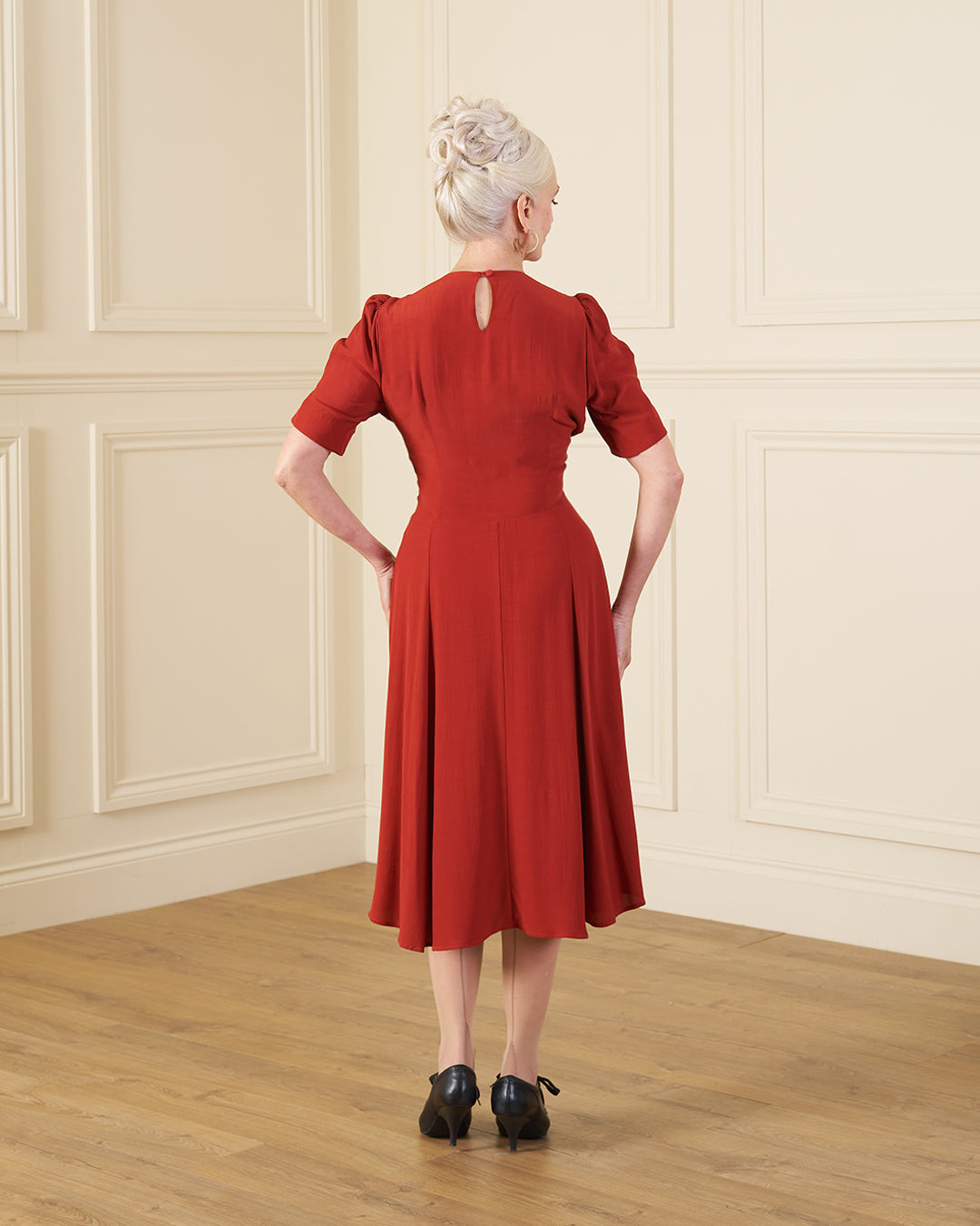 1940s 'Girl Friday' Tea Dress - Rust