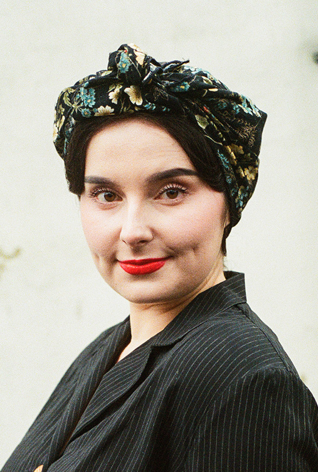 Kerchief - Botanica - model shot