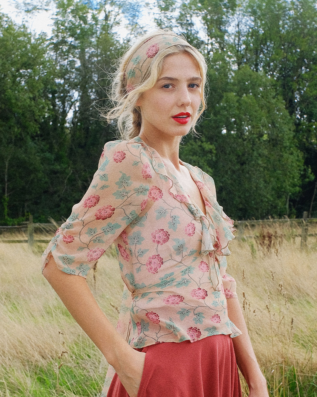 1930s Maddy Blouse - Hydrangea - model shot