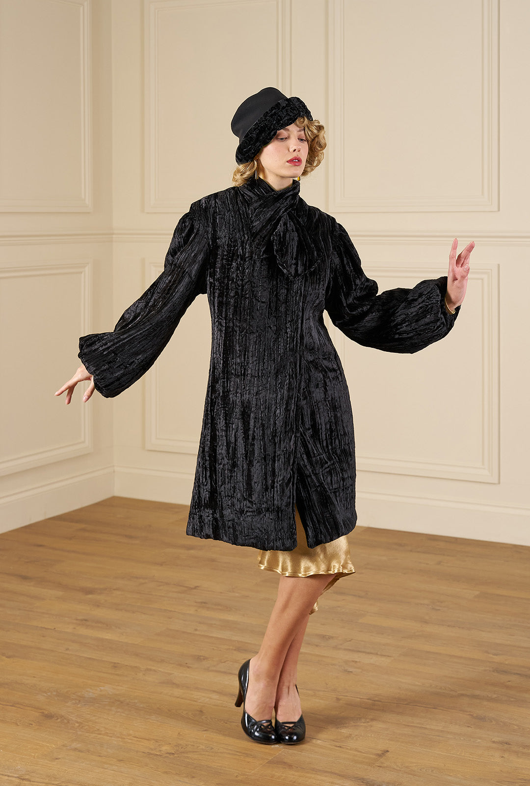 1920s Opera Coat in Black Velvet