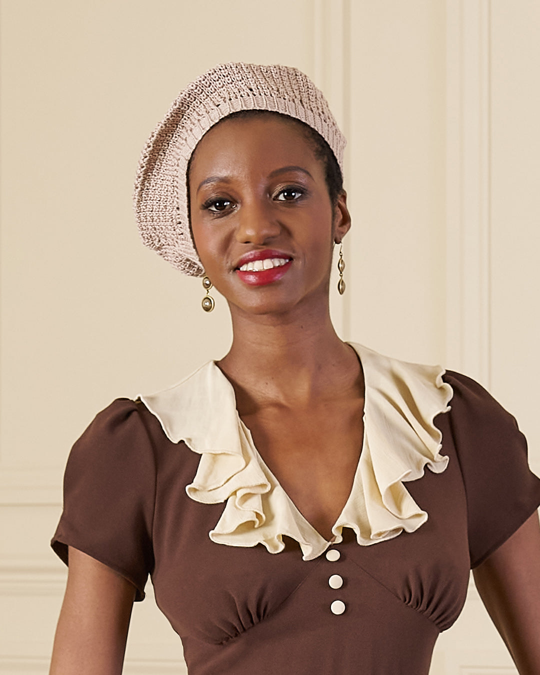 Knitted Beret - Pearl - model shot