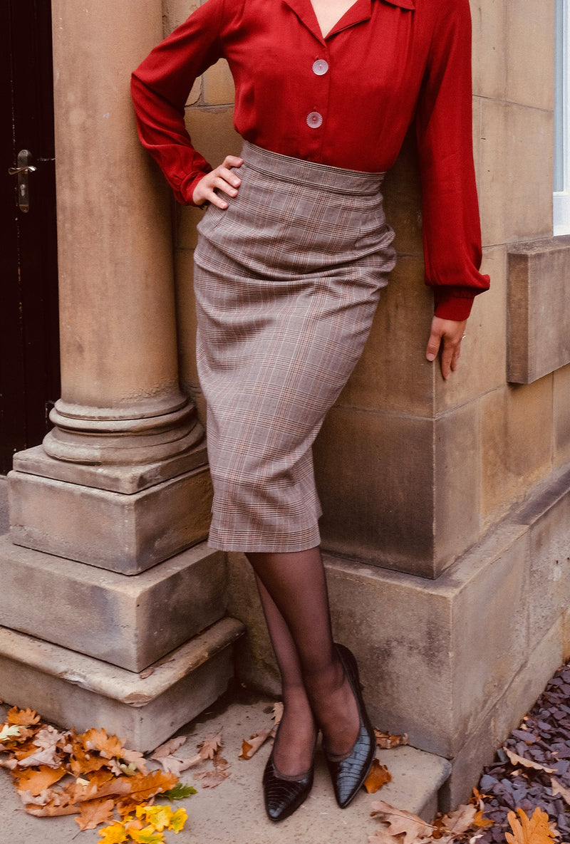 1950s Perfect Pencil Skirt in Plaid