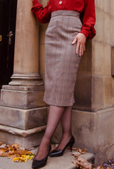 1950s Perfect Pencil Skirt in Plaid
