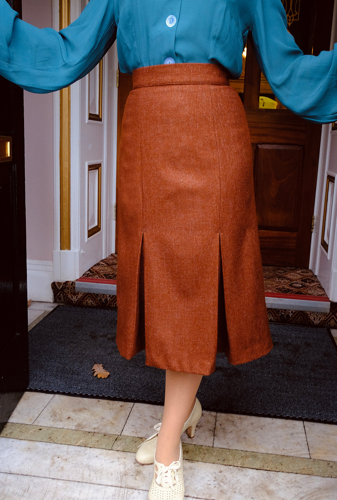 1940s Prim Pleated Skirt in Maple Wool